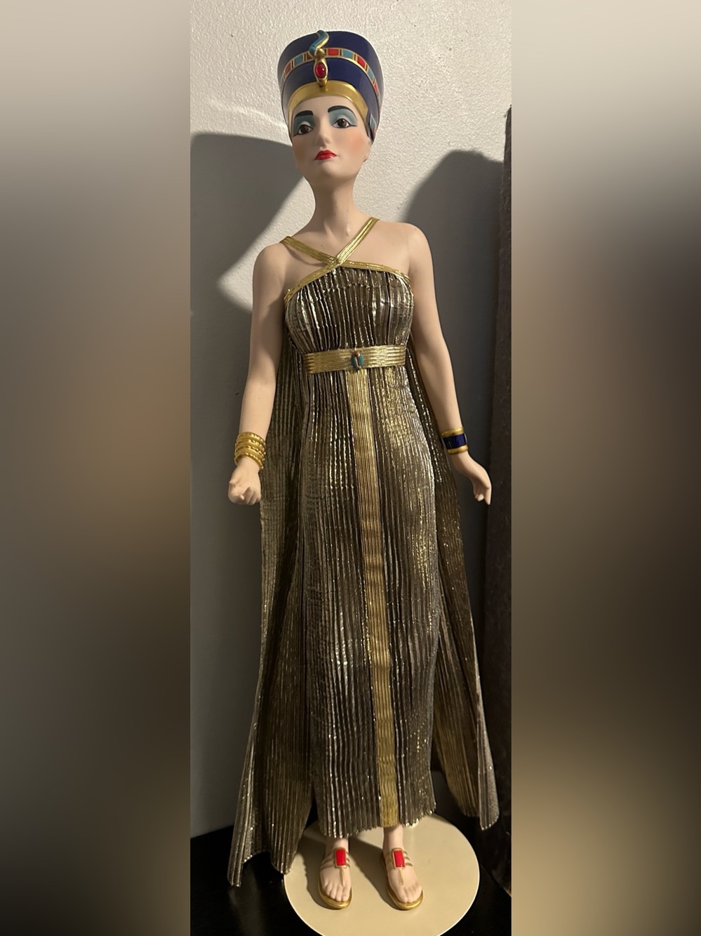 Franklin Heirloom Doll-Nefertiti